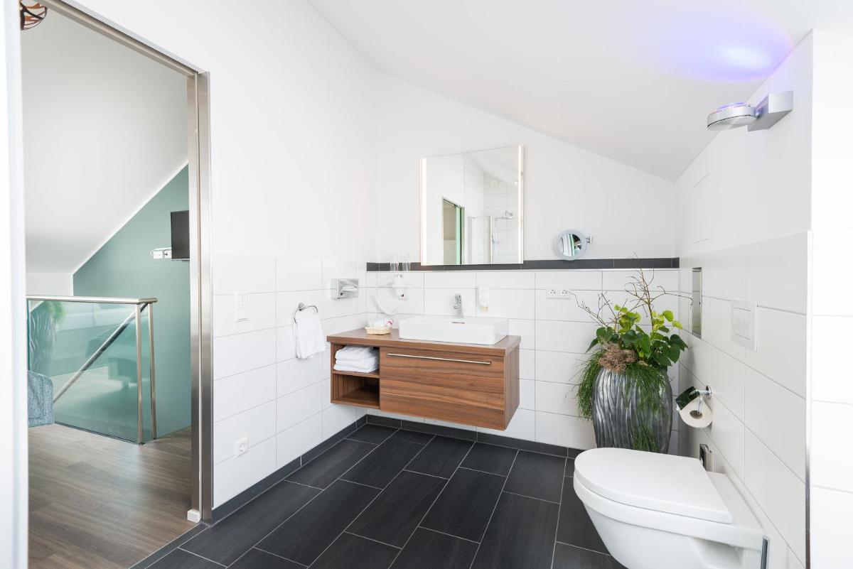 Stadthotel Freiburg Kolping Hotels & Resorts - Housity