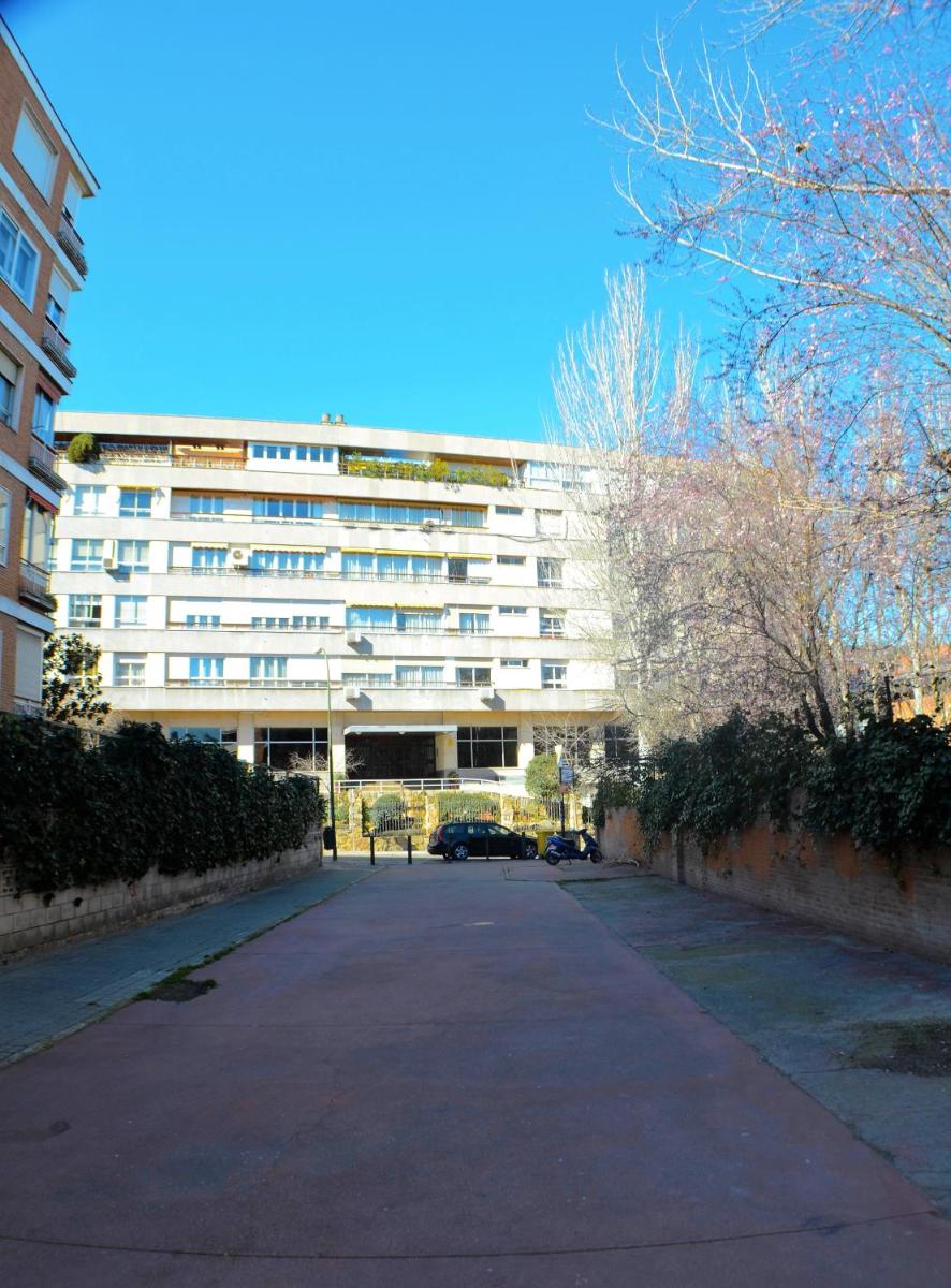 My City Home - Duplex at Puerta de Hierro - Housity