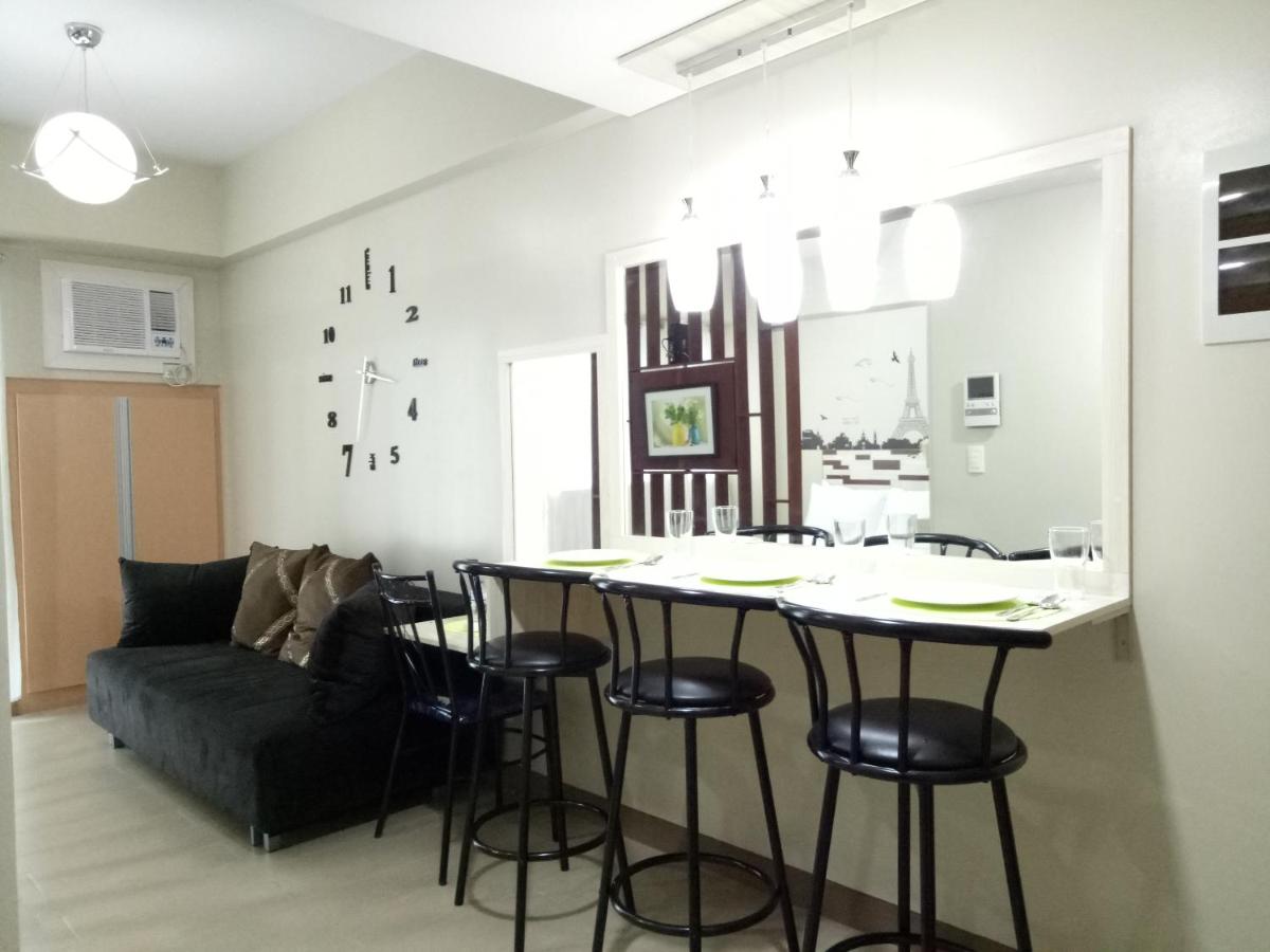 NEW CONDO UNIT@PALMTREE VILLAS NEAR NAIA3 - Housity
