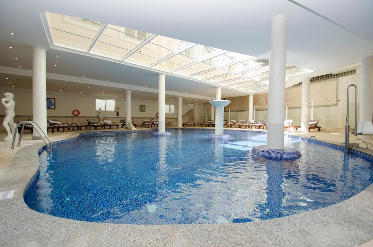 Piscina en o cerca de Grand Hotel Palladium Santa Eulalia del Río