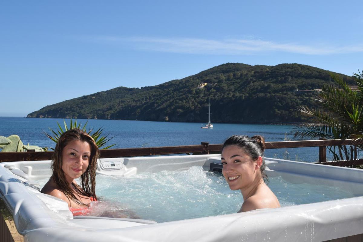 Hotel Capo Sud - Housity