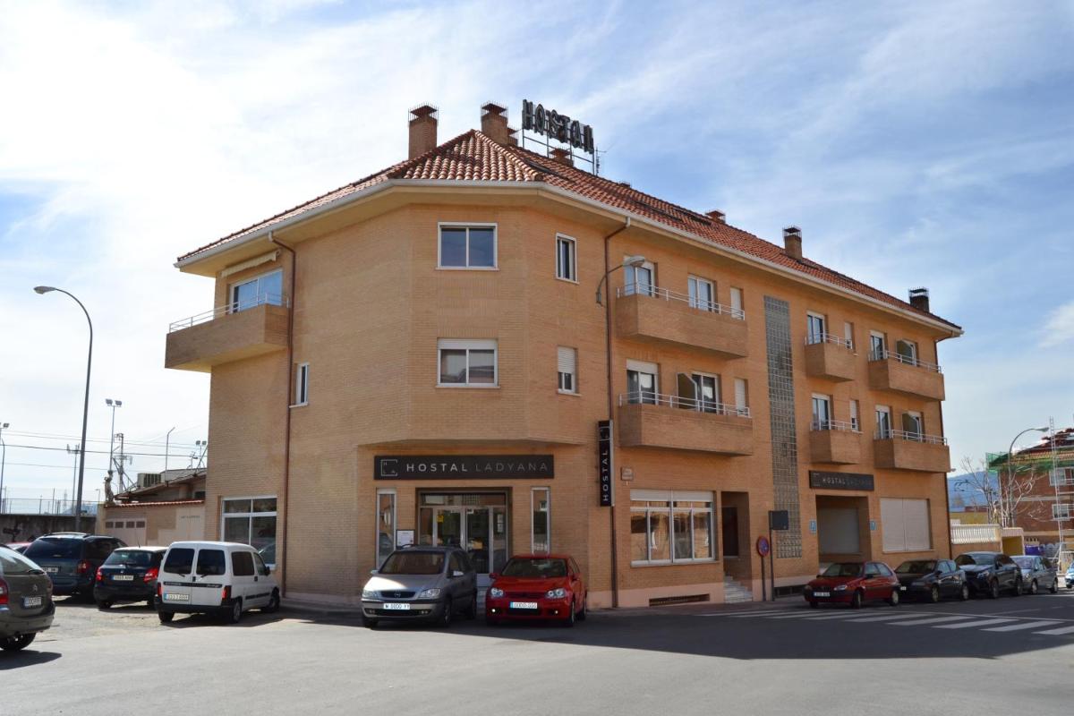 Hostal Lady Ana María - Housity