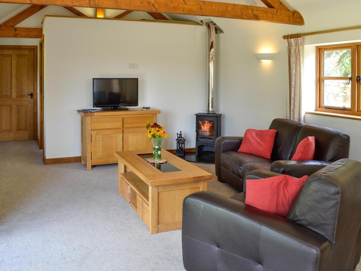 Pigs House - Housity