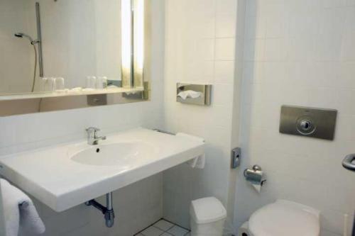 Stadthotel Oranienburg - Housity