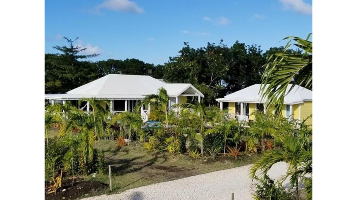Terra Cottage, 1 or 2 bedroom Cottage in Hodges Bay - Housity