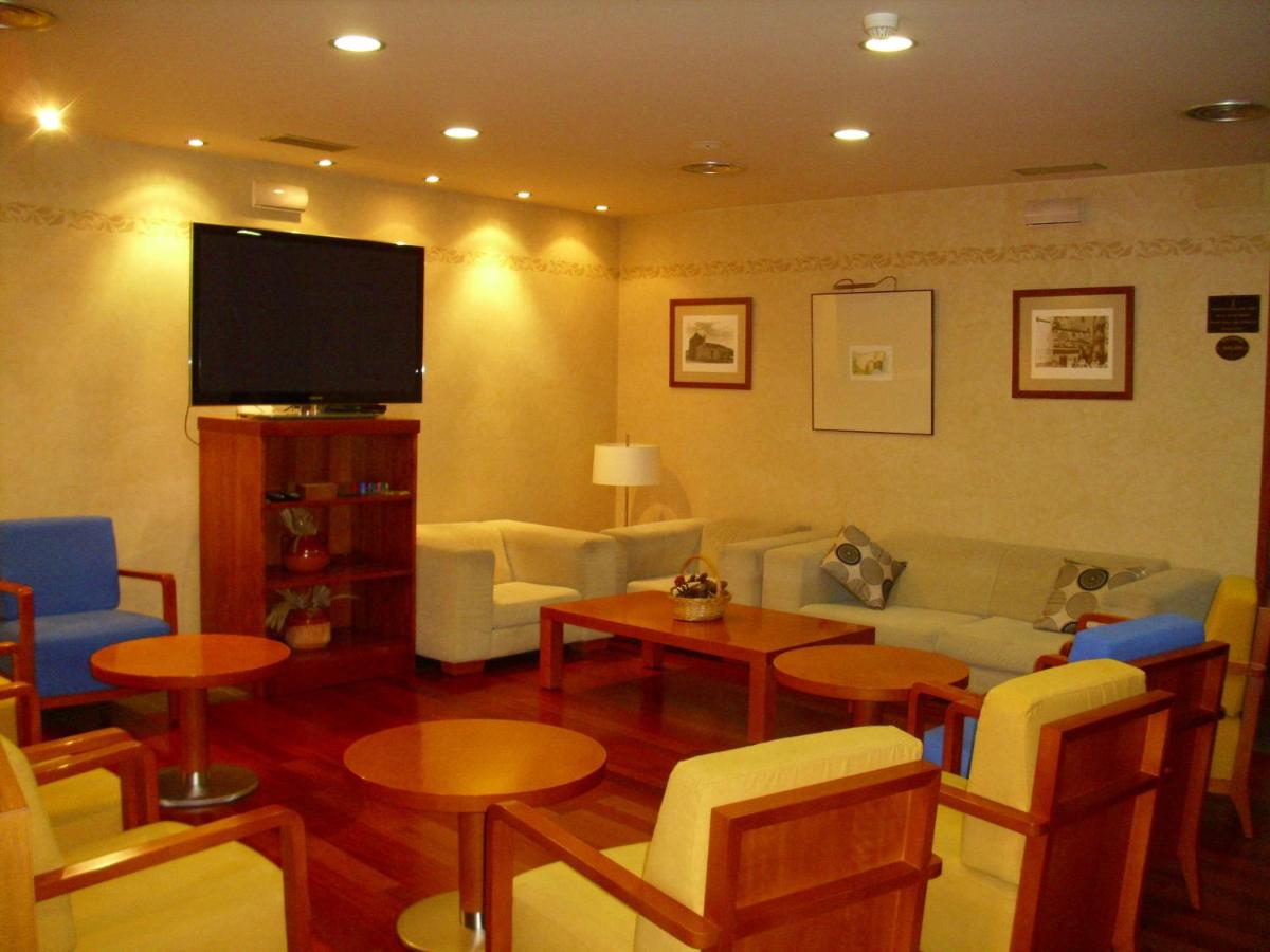 Hotel Rural Vado del Duratón - Housity