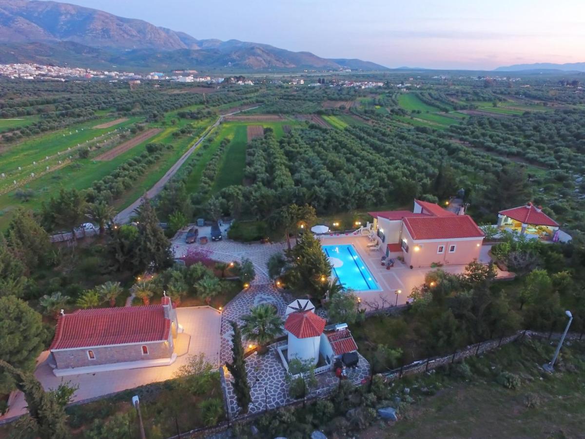 Villa AnnaMaria - Housity