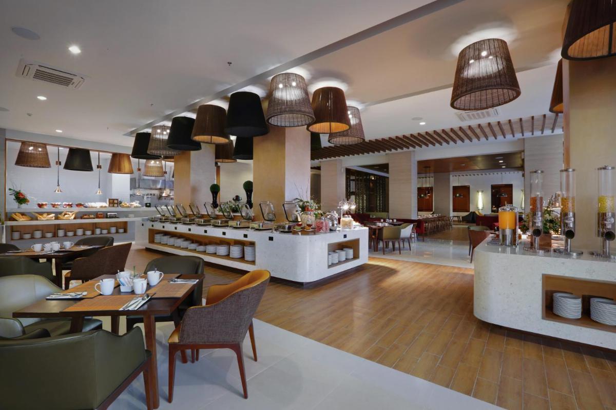 The Alana Hotel and Conference Sentul City by ASTON - Housity
