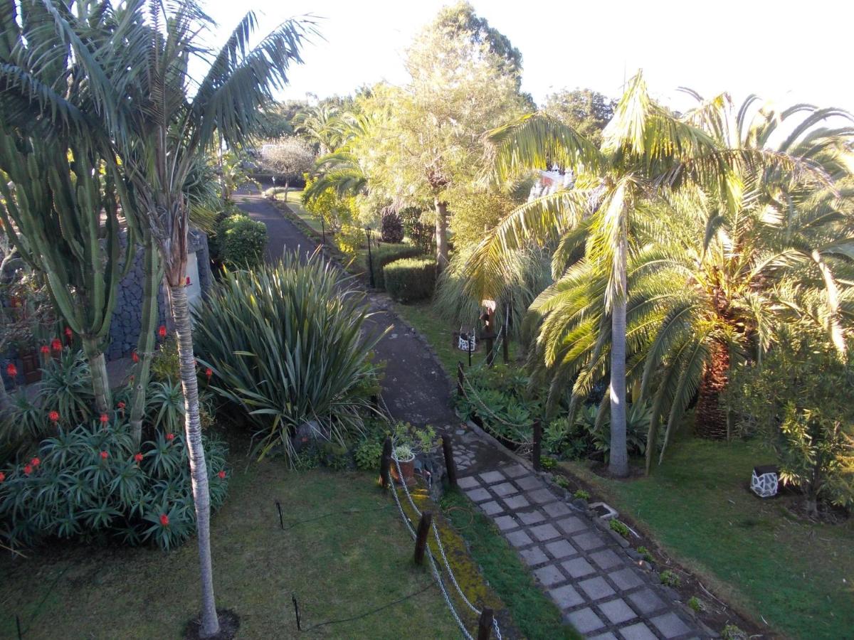 Jardín al aire libre en Hotel La Palma Romántica