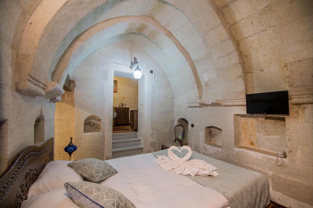 Cappadocia Ozbek Stone House - Hizvo