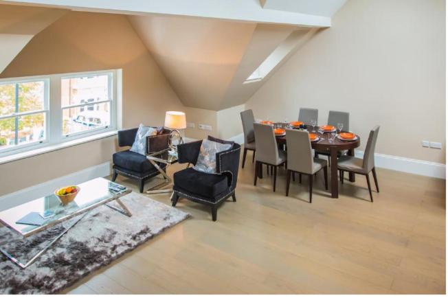 Ealing Apartments - Housity