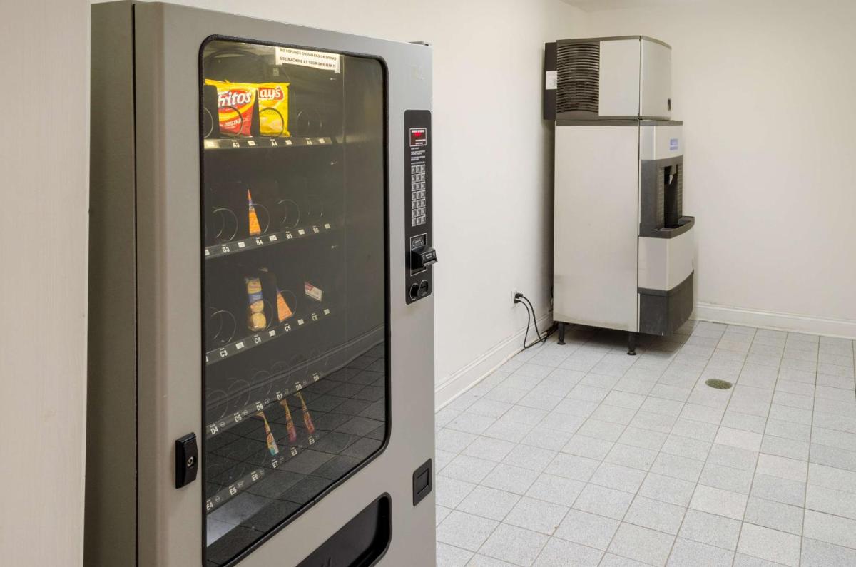 Motel 6-Mobile, AL - Housity