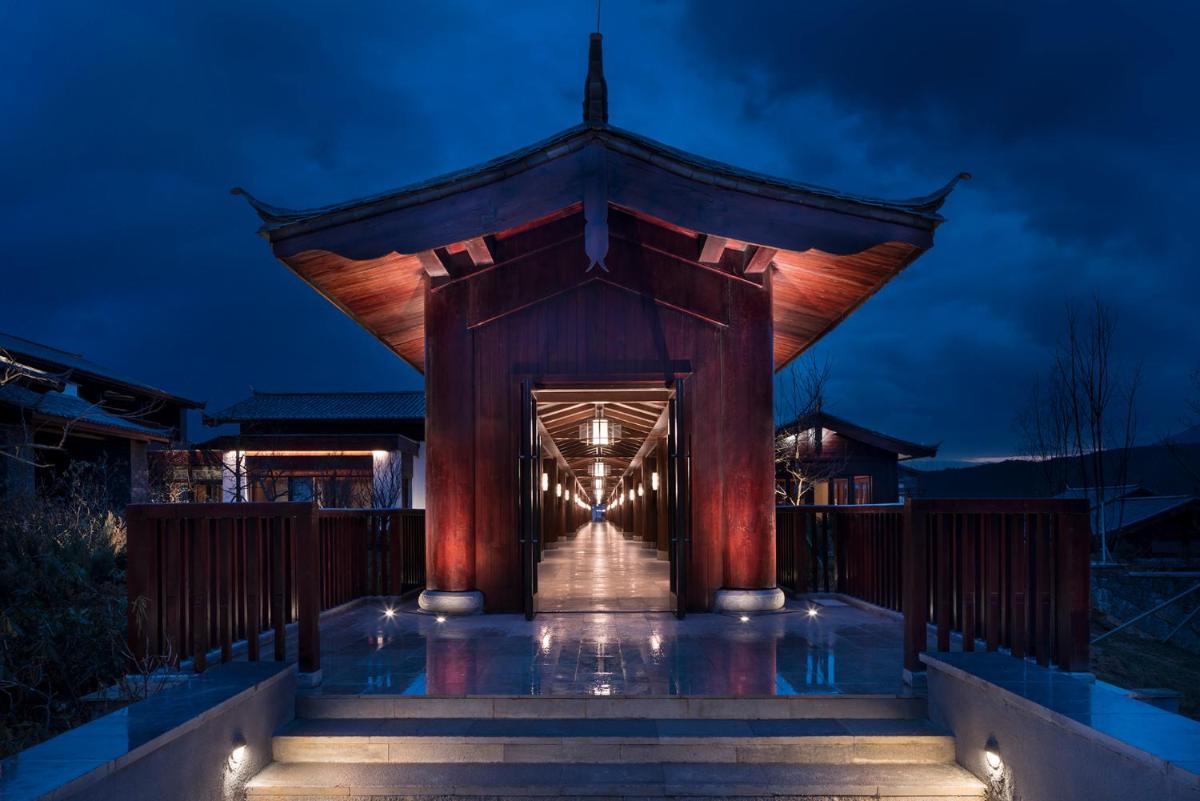 Jinmao Pureal Mountain Liiang - Housity
