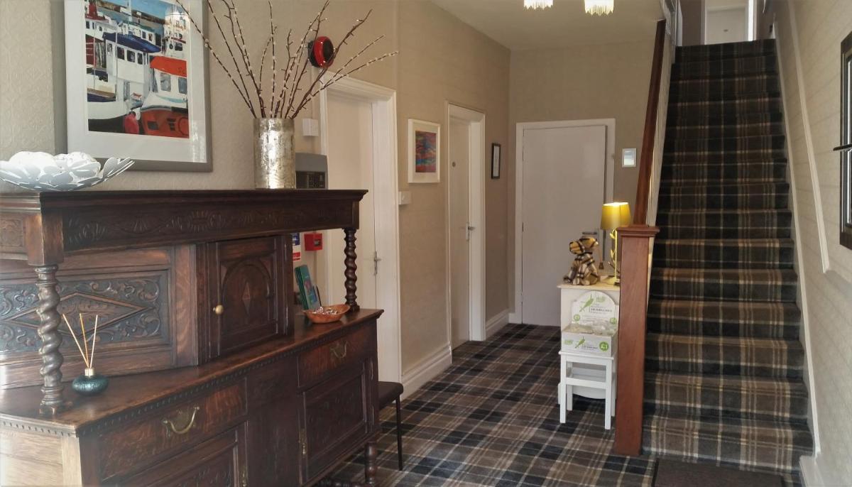 Summerfield Guest House - Housity