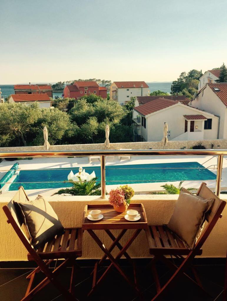 Petiva House - Housity