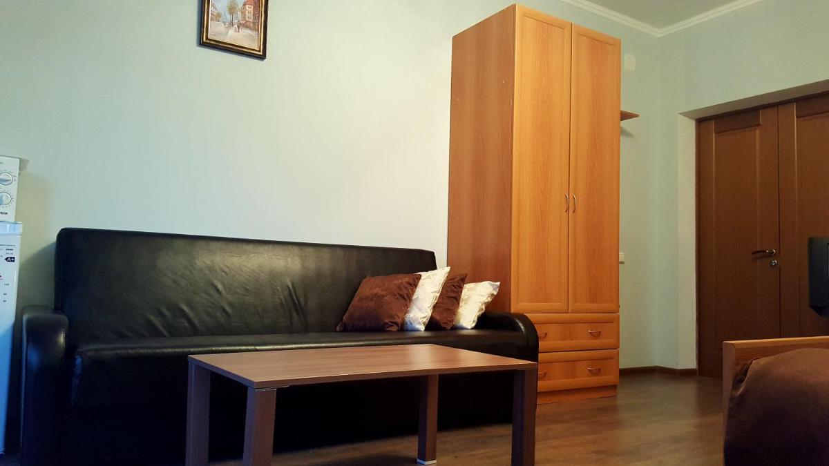 Mini Hotel Universitetskaya - Housity