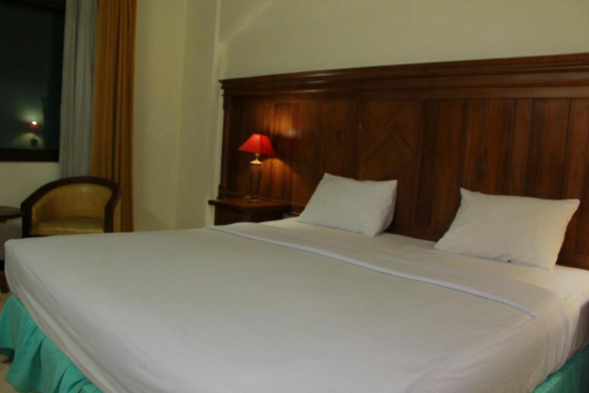 Mega Bintang Sweet Hotel - Housity