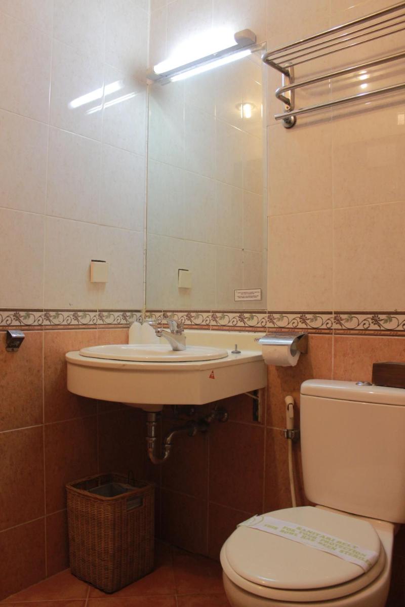 Mega Bintang Sweet Hotel - Housity