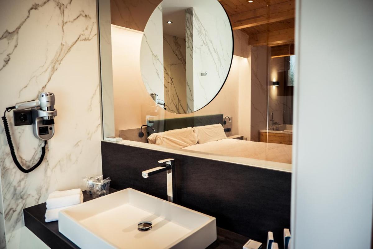 Un baño de Hotel Villa Retiro