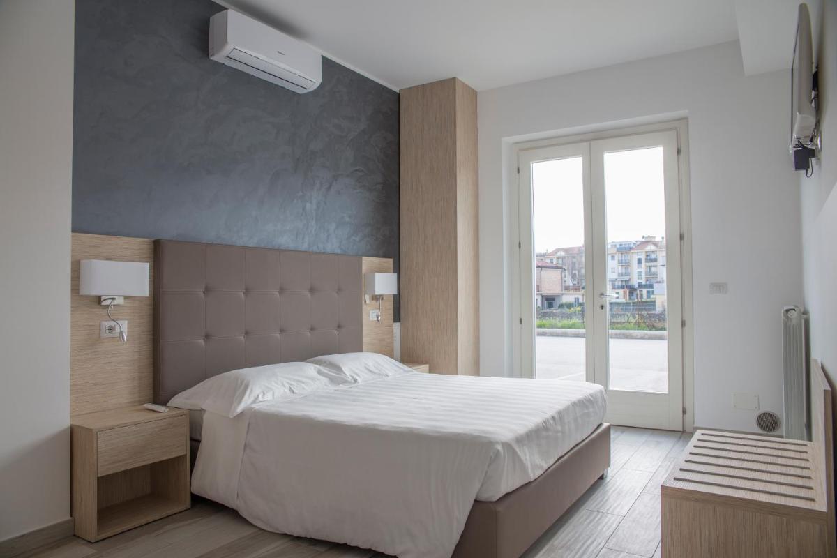Rooms A due Passi dal Mare - Housity