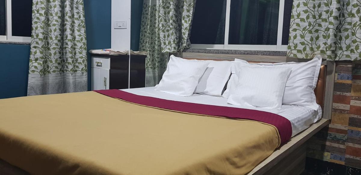 Silver Oak Villa - Housity