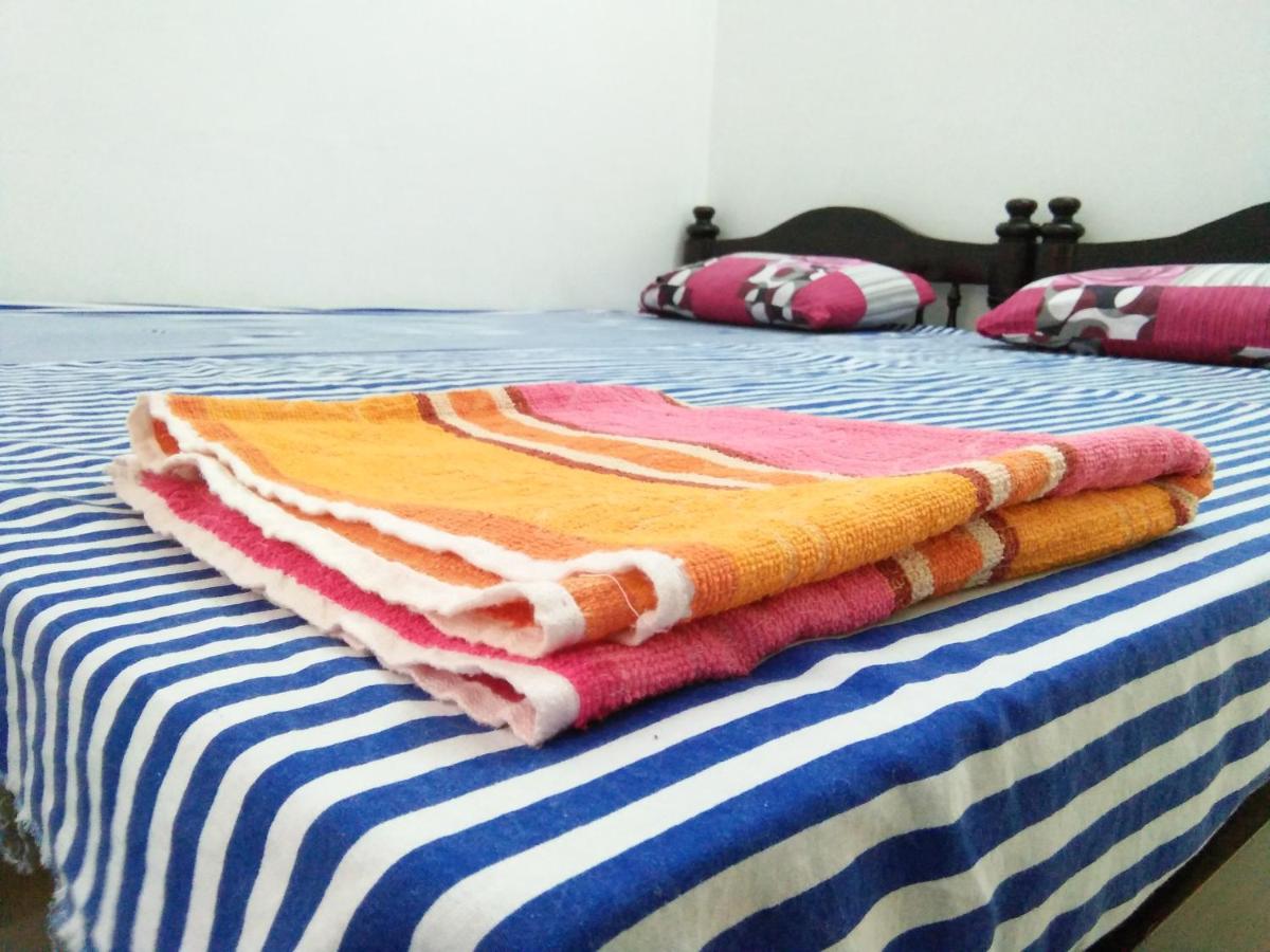 RAJATHEERAM BEACH HOMESTAY & BACkWATER CRUISE Alleppey - Housity