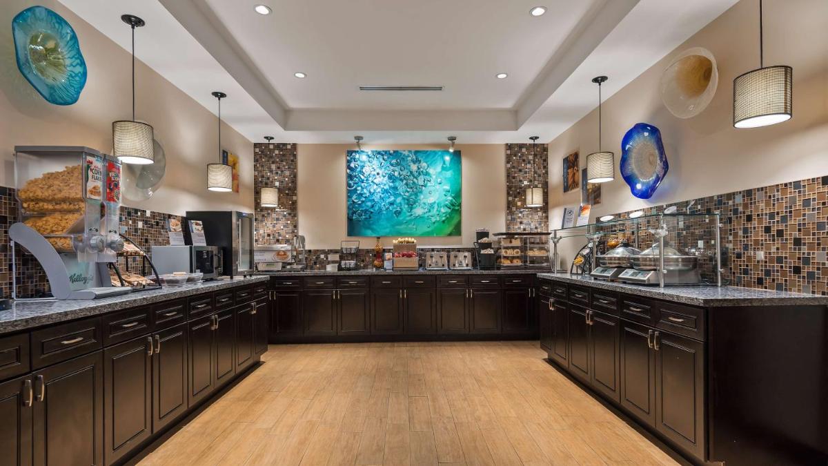 Best Western Plus Hollywood/Aventura - Housity
