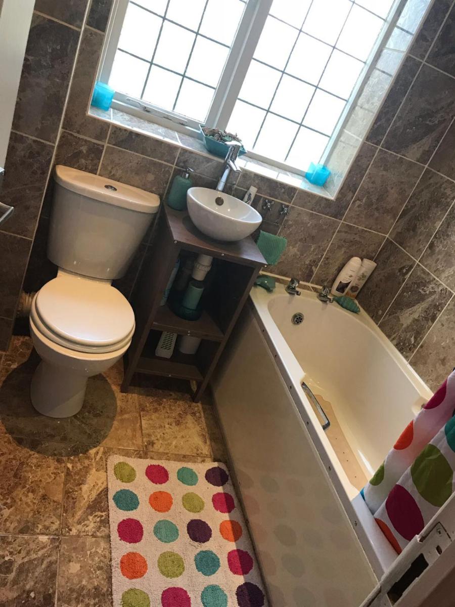 Waltham Abbey Private Property - Housity