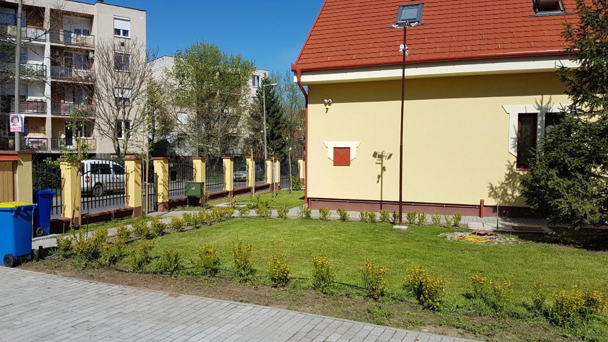 Poroszlay Apartman - Housity