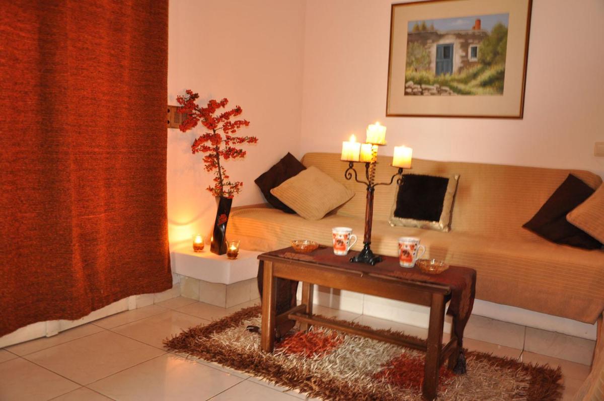 Sun And Sea Apartments - Housity