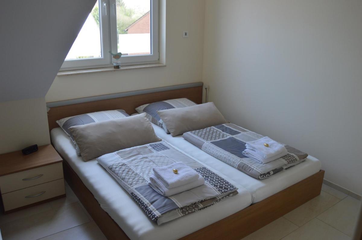 Apartment Meerfeld - Housity