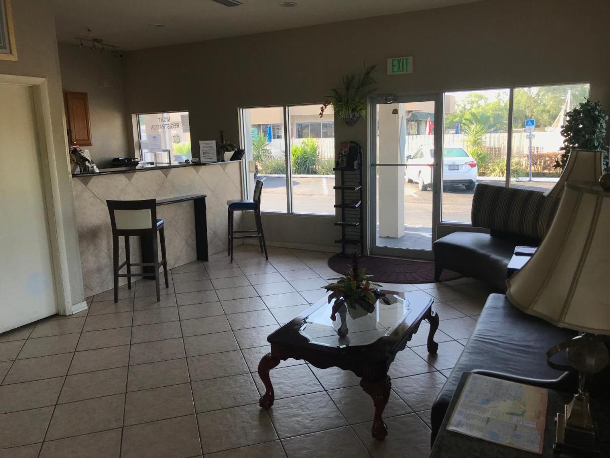 Rodeway Inn - Housity