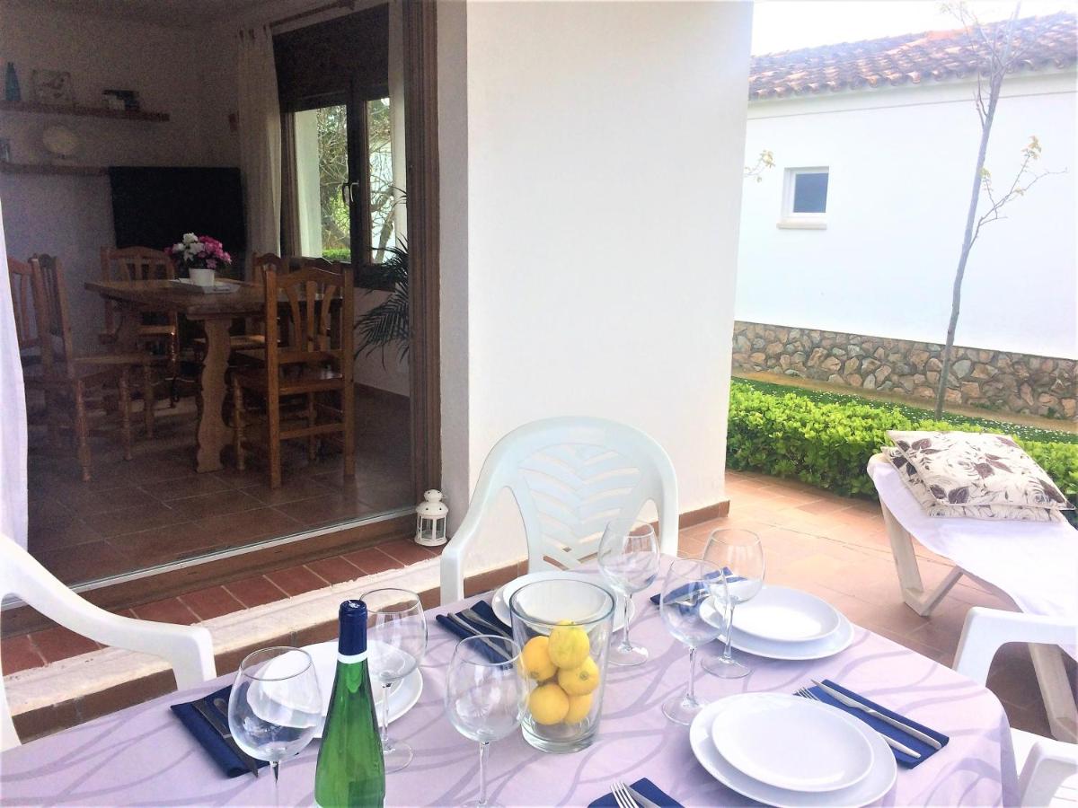 Villa Montserrat 1, Terrace & Pool - Housity