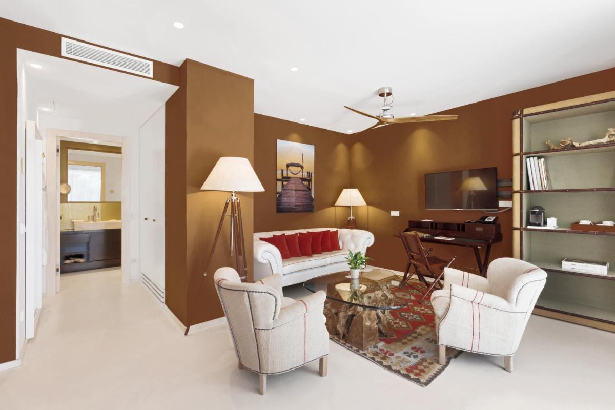 Zona de estar de Portals Hills Boutique Hotel