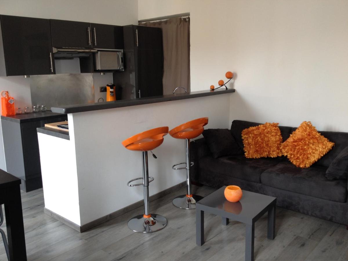 F2 centre ville Ajaccio - Housity
