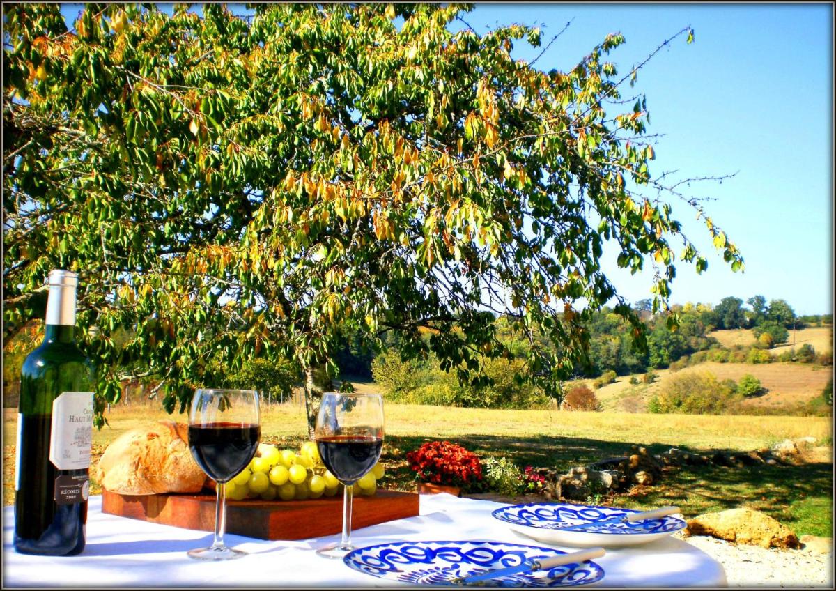 Suitetrails - Sunset Cottage with Private Pool!!