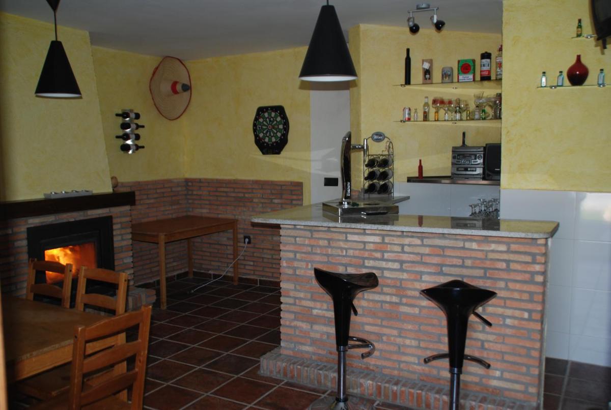 Casa Rural Mirando a Gredos - Housity