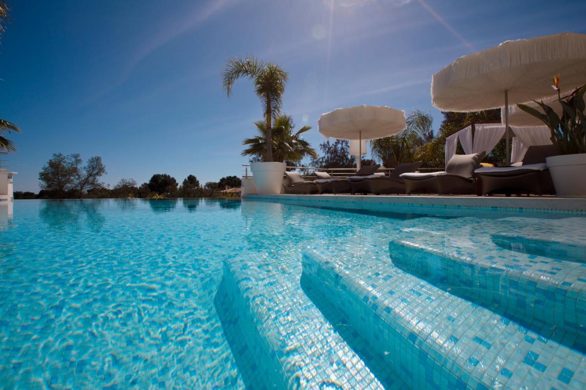 Piscina en o cerca de Portals Hills Boutique Hotel