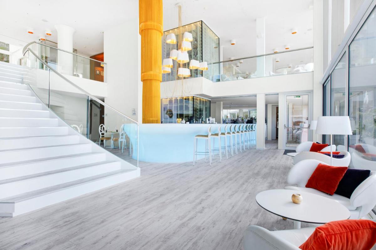 Zona de estar de Portals Hills Boutique Hotel