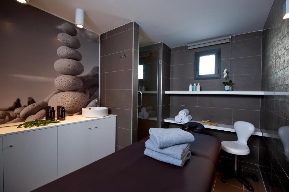 Imagen de la galería de Migjorn Ibiza Suites & Spa, en Playa d'en Bossa