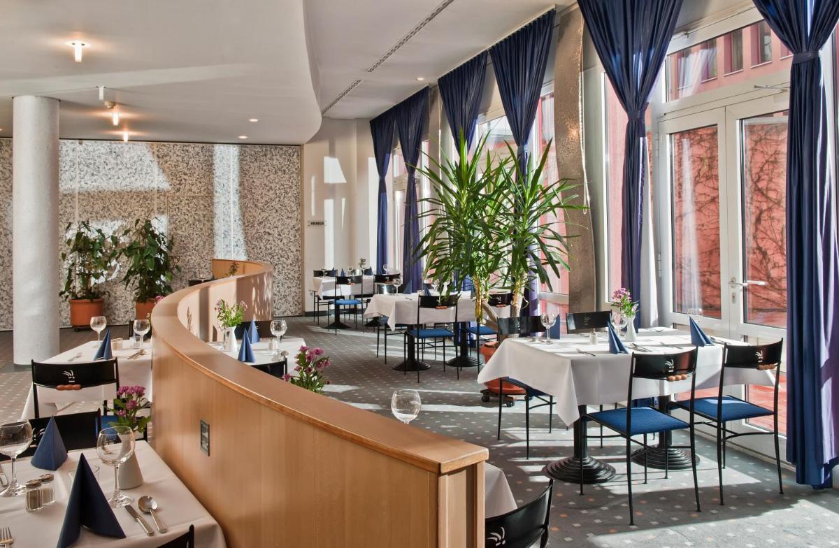 TRYP by Wyndham Halle - Housity