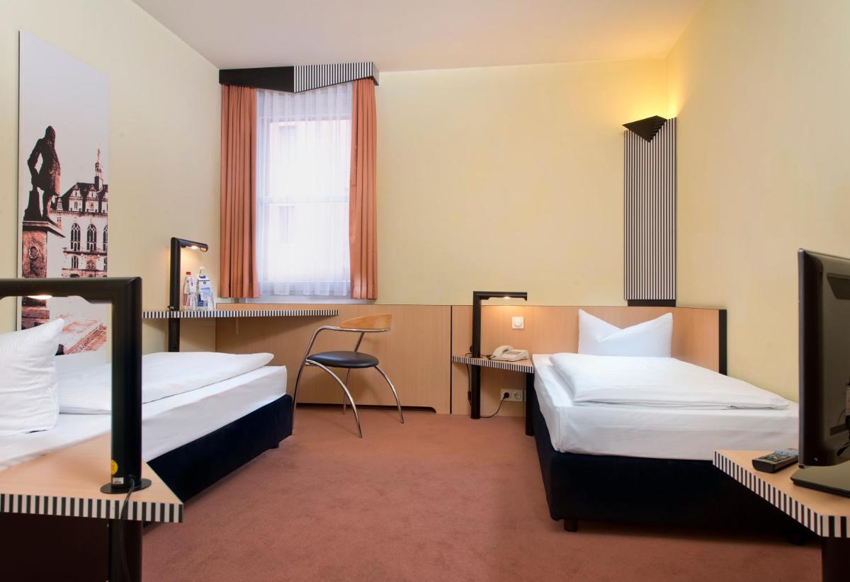 TRYP by Wyndham Halle - Housity