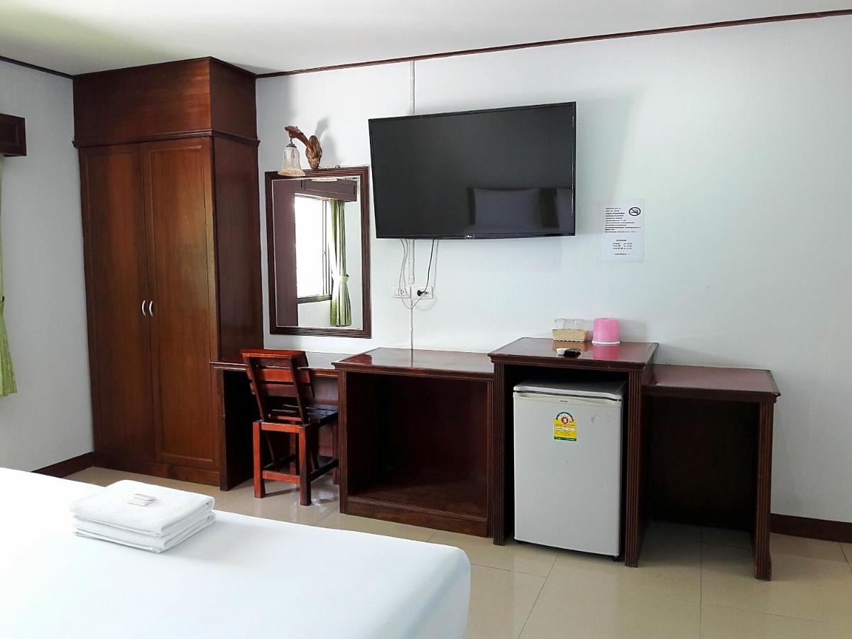 โรงแรมฟ้าพราวฝน Fah Proud Fon Hotel - Housity