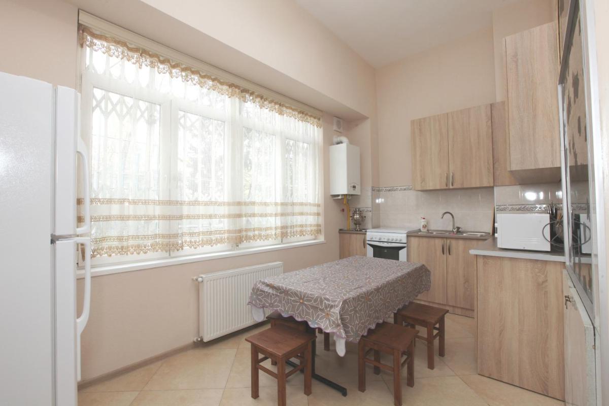 Apartment at Stalin House - Housity