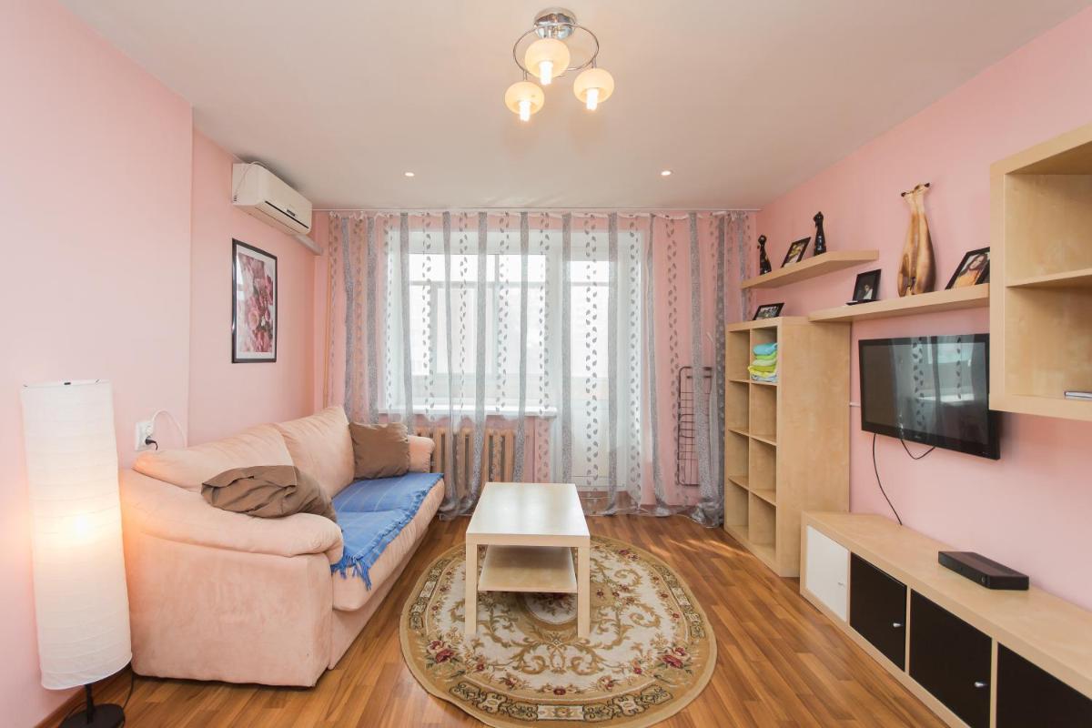 Apartament's Mayorov House at Maksima Gorkogo 154 - Housity