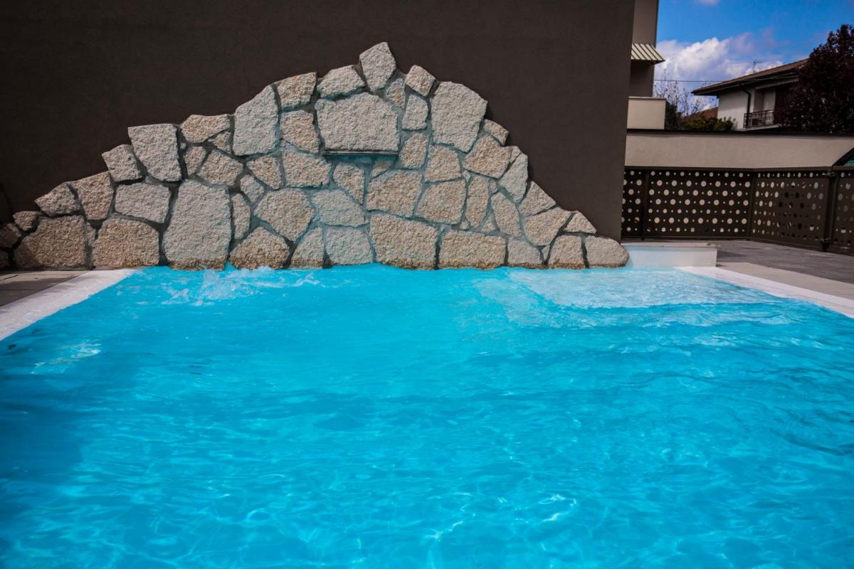 Hotel Buena Onda - Housity