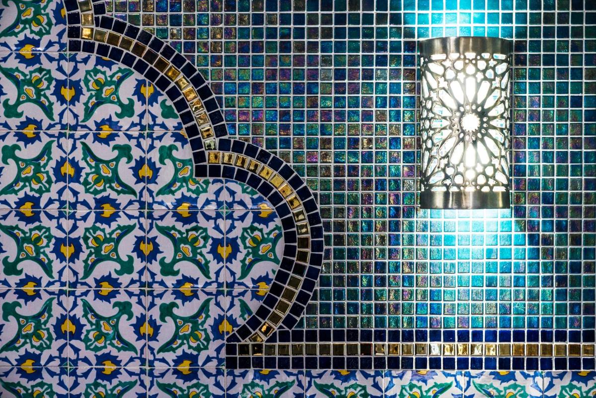 Un baño de Essence Hotel Boutique