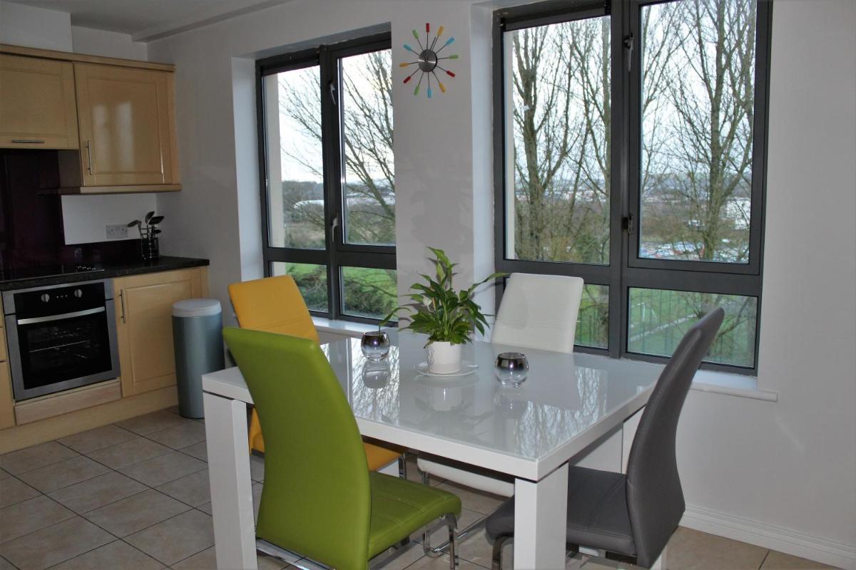Wild Atlantic Accommodation 18 Glenveagh Court - Housity