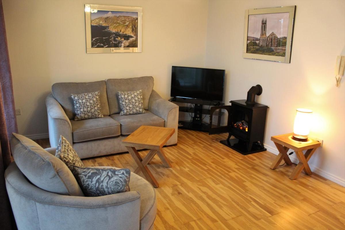 Wild Atlantic Accommodation 18 Glenveagh Court - Housity