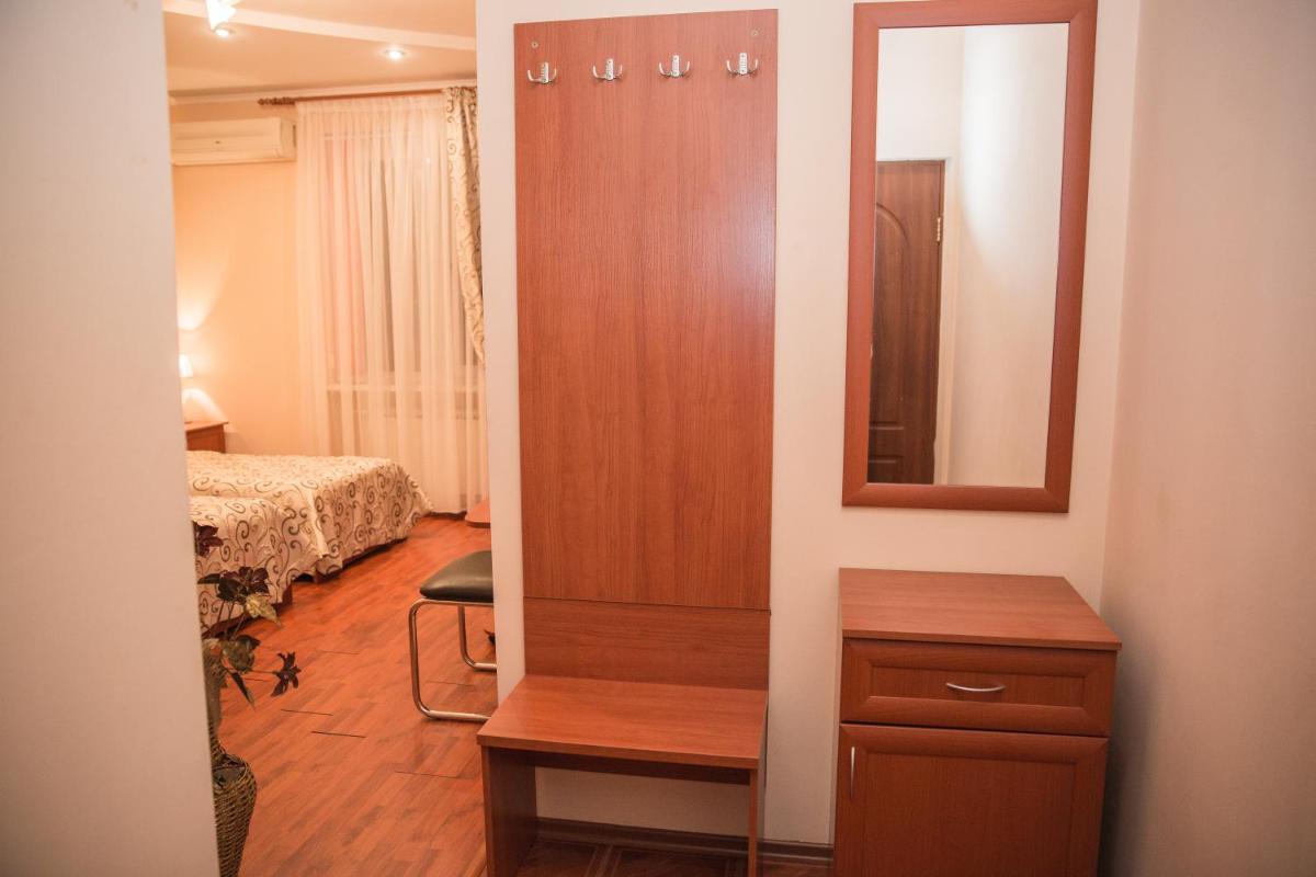 VIP House Hotel - Housity